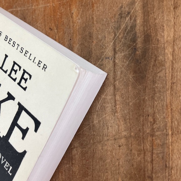 James Lee Burke 'The New Iberia Blues' softcover Book - a dave robicheaux novel - Picture 13 of 16